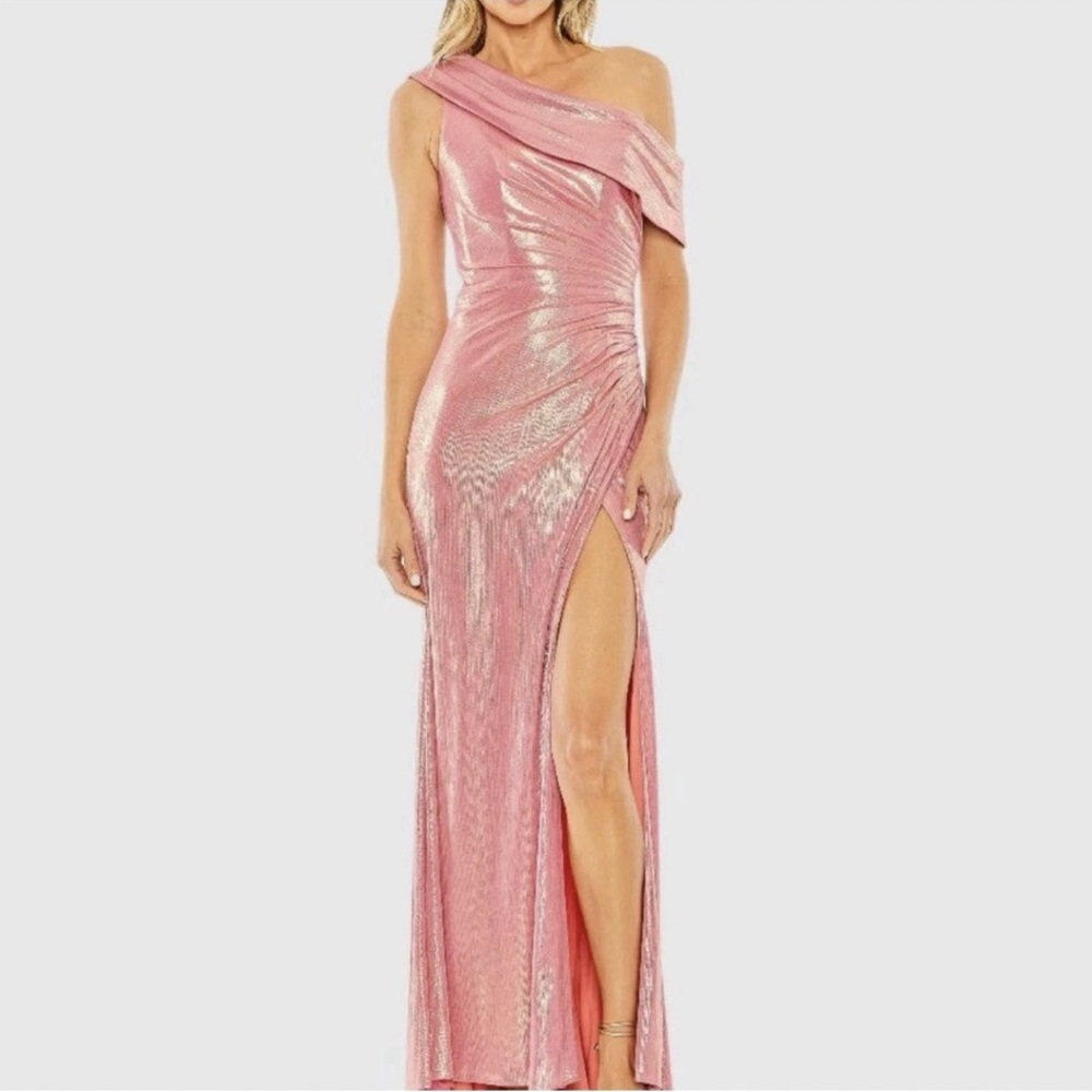 27152 Mac Duggal One Off Shoulder Metallic Coral Pink Ruched Slit Gown Dress 0
